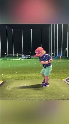 Bonding with Dad at Topgolf: Mastering the Baby Lag Shot Club 🏌️‍♂️💫