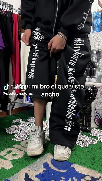 Stylish Outfit Inspiration for Men with Wide Pants