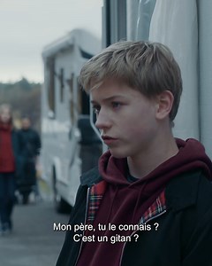 À la mort d’un prêtre, la chancelière du diocèse découvre abasourdie qu’il s’agissait d’une femme : l’enquête est lancée ! Découvrez Magnificat, d’après le roman Des femmes en noir d’Anne-Isabelle Lacassagne, le 21 juin au cinéma. @orangestudiofr | AlloCiné