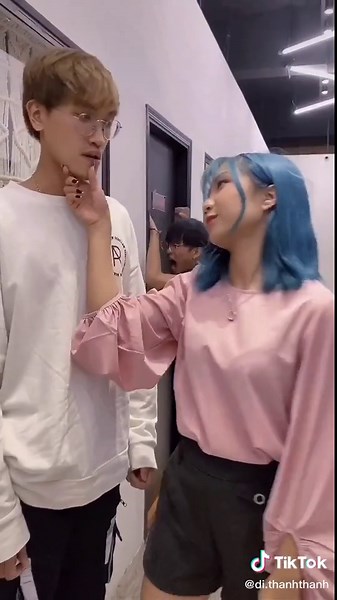 Long đòi hôn thiệt - Hài hước với Long và Di Di