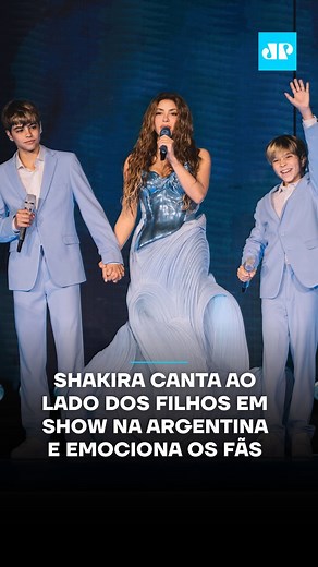 Shakira e seus filhos encantam em show em Buenos Aires