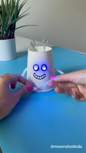 Do you know you that you can make a simple robot out of paper cup?