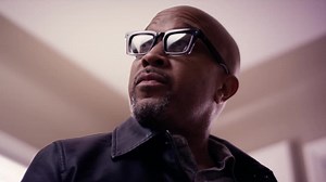 Scripts S01:E05 - The Streets in Trouble