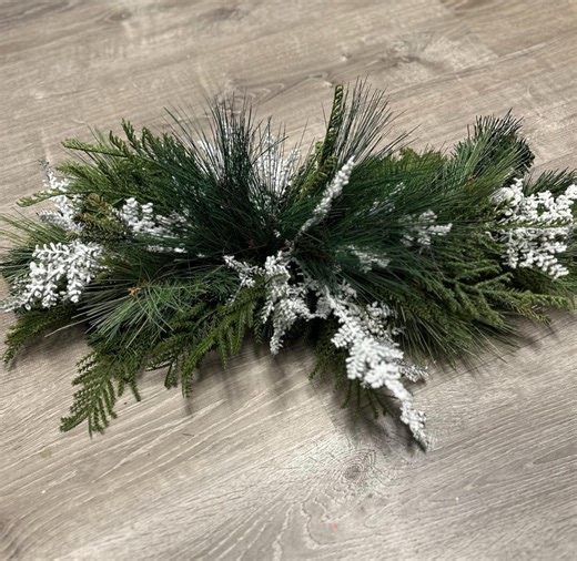 Christmas Centerpiece Garland, Winter Table Arrangement, Mantle Decor, Pine Holiday Centerpiece - Etsy