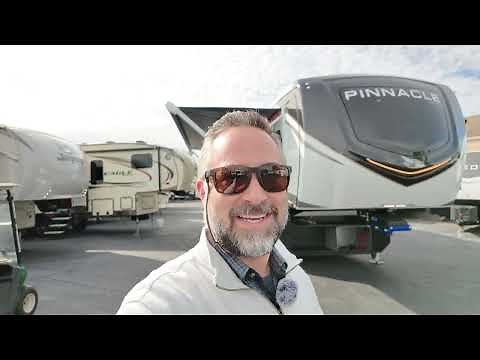 NEW FLOORPLAN! Ultimate Fulltime Fifth Wheel? 2025 Jayco Pinnacle 38SSWS