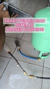 Tahap akhir setelah melakukan flushing pembilasan dengan liquid freon agar sisa-sisa cairan solvent r11,methyl,dan cairan lainnya yang masih terjebak di dalam sistem pemipaan menjadi bersih,👌 selanjutnya setelah di install baru lakukan wajib pemvacuman 💯✅ #service #repair #hvac #refrigerator #ac #condensor #evaporator #diy #tips #turorial #konsumen #qually #maintenance #technician #Job #tools #refrigerant #n2 #bintangteknikpgk | Bintang Teknik Pgk