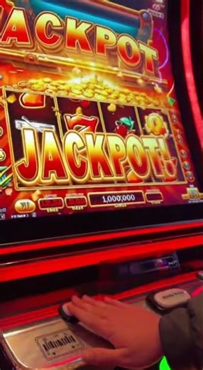 Guy Loses His Mind After Midnight Jackpot
