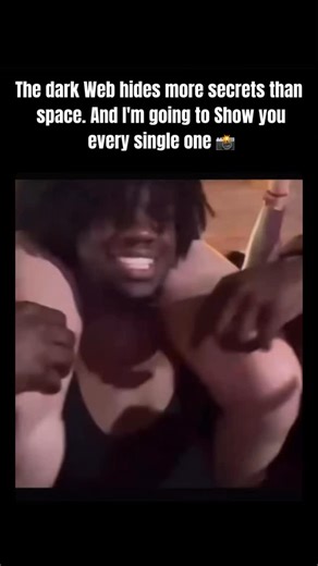 dark web only clips on Instagram: "日本利用压电瓷砖将脚步转化为电能。这些瓷砖捕捉来自你脚步的动能。当你行走时，你的重量和动作会对瓷砖产生压力。瓷砖会轻微弯曲，从而产生机械应力。瓷砖内部的压电材料将这种应力转化为电能。每一步都会产生少量电荷，而数百万步结合在一起就能产生足够的电力来驱动LED 灯、数字显示屏和传感器。在像涩谷车站这样繁忙的地方，每天大约有240万个脚步为这一系统作出贡献。 这些电能可以被储存或立即使用，从而减少对传统电力来源的依赖，并支持可持续的城市基础设施。 这种方法将日常运动转化为实用的可再生能源 #日本#知识#事实 #你知道吗 #推荐 科技创新历史 技术 实验热门"