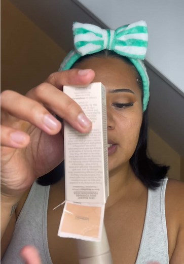 @SHEGLAM foundation sticks are veryyy cute💋🍭💖 . . . . . #grwm #makeuptutorial #review #dayinthelifevlogs #femalecontentcreatoe #creatormarketplace #itsallmakeup #cutelipcombos #lipstick #lipcombo #makeuptutorial #ilove #sheglam #alexpeireira #lebanesealmondcandy #bodysurfing #grapples #lifeasagirl #CapCut