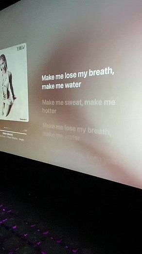 lyricswithme sur TikTok