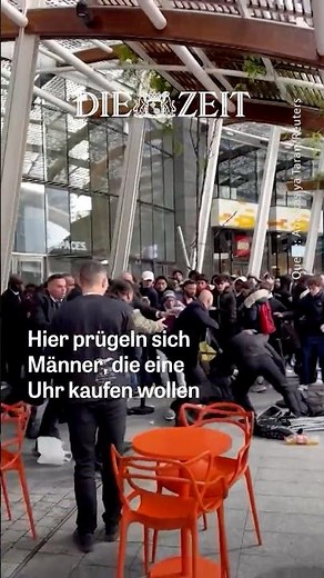 Swatch schließt Filialen, nachdem neue Uhren für Chaos sorgen