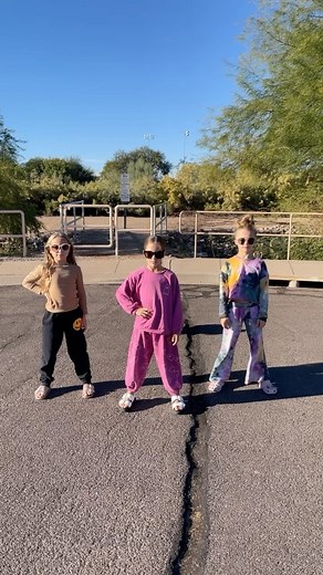 Nixie Vance ♡ (ran by mom megan vance) on Instagram: "Made you look. 👀😘 #dance #dancer #dancers #dancersofinsta #dancersofig #dancersofinstagram #danceislife #dancelife #dancelove #dancephotoshoot #clubdanceit #clubdance"