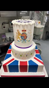Precision matters long before the final finish. #LittleVeniceCakeCompany #LuxuryCakes #WeddingCakeDesigner #BespokeCakes #LuxuryBrand | Little Venice Cake Company