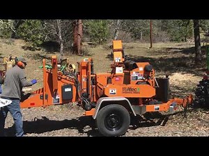 2010 Altec CFD-1217 Hydraulic Drum Chipper demo