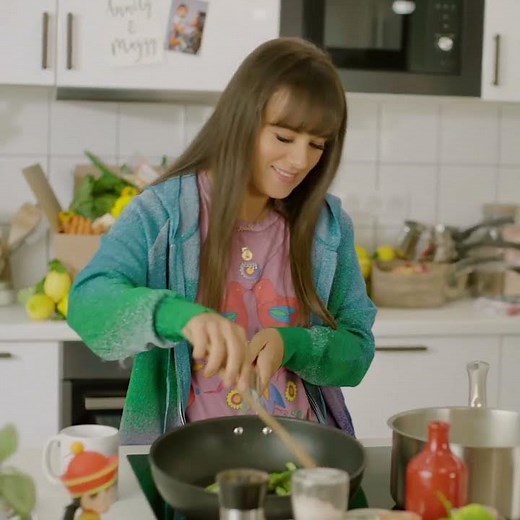 Alizée Challenge #1 Linguine with ricotta - Alizée x HelloFresh Recipe Cooking Challenge 2021 July 9