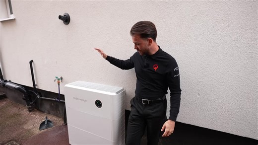 #batterystorage #sigenergy #solartechnology #energyinnovation #solarpv #homeenergysystems #renewablesuk #smarthometech #quantumelectrical | Mason Perry