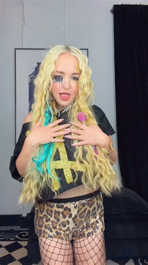 Kesha🩵🤑 #fashion #costume | Lauren Godwin