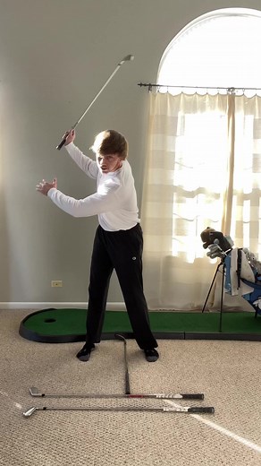 6K views · 32 reactions | Clip from Wednesday’s subscriber video getting into the weight shift and lead leg on the downswing. Today we are going over what the trail leg does. #golftips #golfcoach | The Swing Library | Facebook