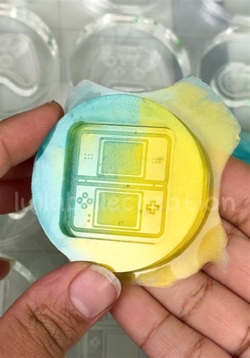 These small gaming molds are available in my Etsy shop, LullaBelleCreation. 🩵 #resin #handmade #resincrafts #silicone #gaming