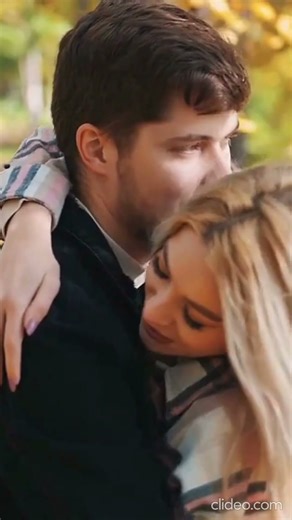 King Energy Mindset: The Art of the First Kiss — Lead With Your Body, Not Your Neck