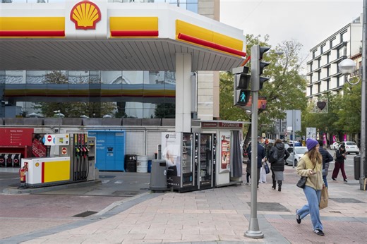 Trending tickers: Shell, Nvidia, Flutter Entertainment, Topps Tiles