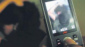 Beredar di Twitter, Inilah Fakta dan Sosok Siswi SMK Pemeran 26 Video Syur Viral Dilaporkan Orangtua - Tribun-sulbar.com