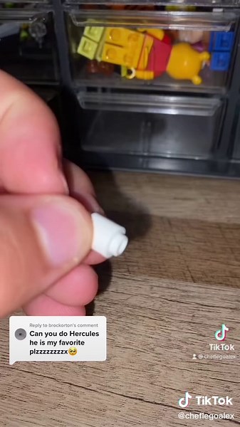 Crea el Hercules Aid con LEGO Disney Minifigures