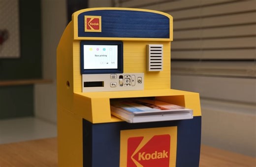 Design of the Week: Mini Retro Kodak Photo Kiosk « Fabbaloo