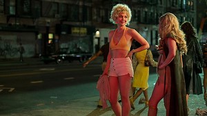 The new trailer for The Deuce, starring Maggie Gyllenhaal and James Franco, the story of the legalization and subsequent rise of the porn industry in New York’s Times Square from the early 1970s through the mid-1980s. It explores the rough-and-tumble world at the pioneering moments of what would become the billion-dollar American sex industry. Maggie also toplines the upcoming Maven Pictures film The Kindergarten Teacher. INTERVIEW: http://bit.ly/2sqlcmr | Studio Mao