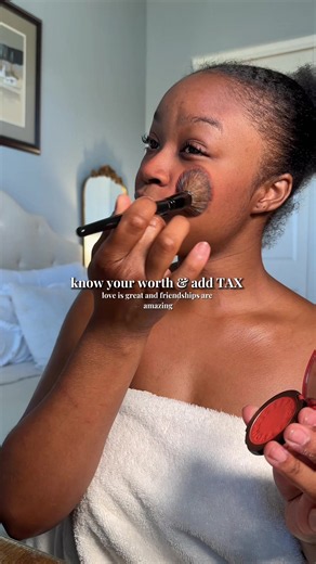 Stop cheapening your value! My angels walking in your strength is one of the best things you can do. This does not mean be mean to them, but it means no longer putting in energy in a situation that isn’t recharging you. Products Used: @Hempz @The Skincare Bakery @Sephora Collection @Ellis Brooklyn #lifeadvice #girltalk #selfworthadvice #mindsetshifts #bodycareroutine