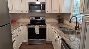 Apartments for Rent with Yard Near Hillwood Manor | Apartments.com