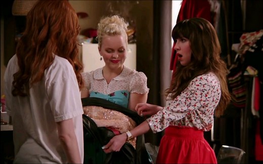 【再造淑女】剧里这段girls help girls还挺感人的，女生的友谊~