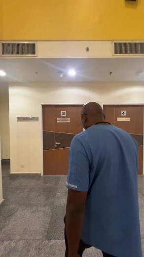 The emergency room doctor, not the surgeon 🩺 #emergencymedicine #emergency