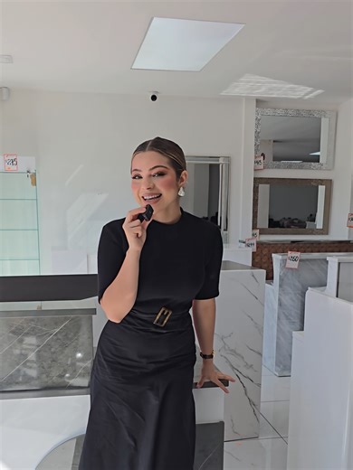 ¿Quieres que la entrada de tu negocio impacte desde el primer segundo? 👀✨ La diferencia empieza en la recepción. Clásica o moderna, tenemos el estilo que tu marca necesita. 💰 Recepciones desde $250 📅 Disponibles todo enero 📍 Encuéntralas en: 📞 SS Centro: 7714-4915 📞 San Miguel: 7905-7526 📞 Los Próceres: 7756-8927 Escríbenos y dale a tu negocio la bienvenida que merece 🔥 #elsalvador🇸🇻 #angelsdisplay #promocion #recepciones #led