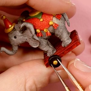 Look at this Miniature Circus Elephant ! 🐘🤩🎪 | Simple