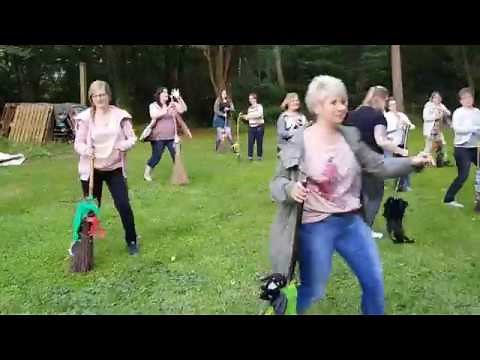 Die Wolfshäger Hexenbrut feiern die "Johannesnacht"
