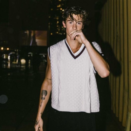 Look at Shawn Mendes' dating history, from Camila Cabello to Sabrina Carpenter