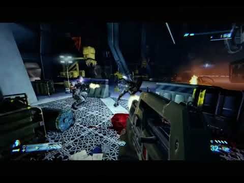 Aliens: Colonial Marines Melee Attacking A Xenomorph