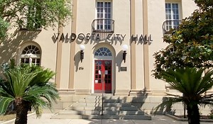 Valdosta preps for hurricane season with new generators