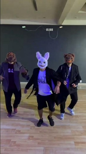 Thriller - Michael Jackson - Cumbia - Zumba Fitness #cumbia #zumbafitness #thriller