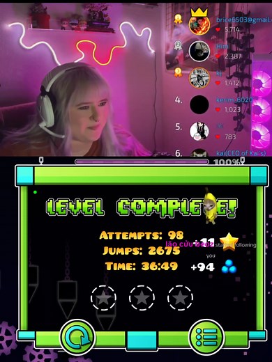Conquering Level 11 of Clutterfunk in Geometry Dash