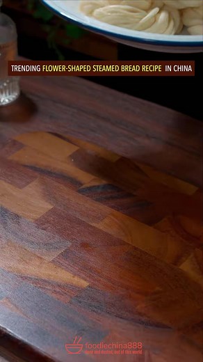 17K views · 405 reactions | Easy & quick flower-shaped steamed bread recipe in China. Have u ever seen it before? #recipe #cooking #chinesefood #bread #snack #steamedbuns | foodiechina888 | Facebook