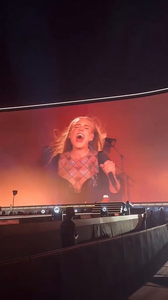 Adele's All I Ask Live Performance in Munich 2024