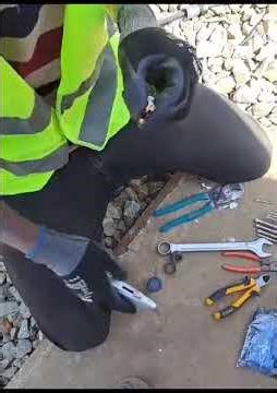 Remote Radio Unit RRU Power Cable Connector Installation