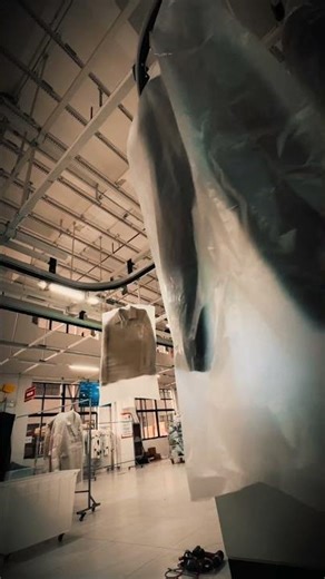 Central Laundry Operations with Smart Garment Conveyor Solutions