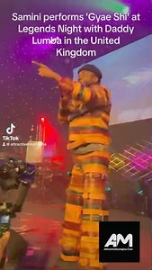 Samini performs 'Gyae Shi' at Legends Night with Daddy Lumba in the United Kingdom. | Attractive Mustapha