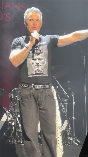 Robbie Williams Concert Highlights