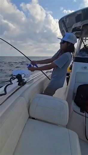 Private trips and walk-ons available Specials!! Red Snapper, Vermilion Snapper and Gray Snapper seasons still open, as well as Trigger, the fishing is hot… the weather and seas are looking fantastic!! Call 251-269-5492 for availability and price | Gotcha Fishing Charters