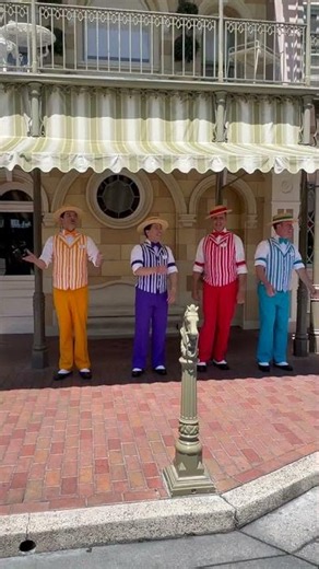 Sounds of Disneyland ✨🏰 #disney #disneyland #disneyparks #sounds #travel #trip #vacation #fantasy