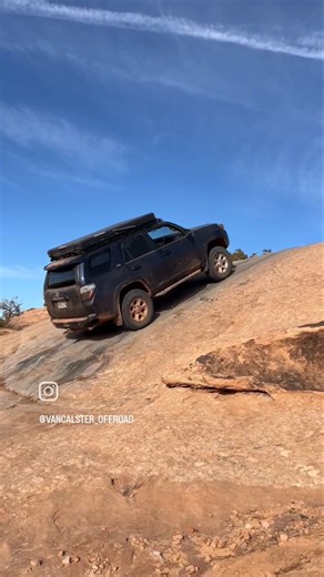 tackling obstacles in Moab with no issues #moab #offroad #4runner